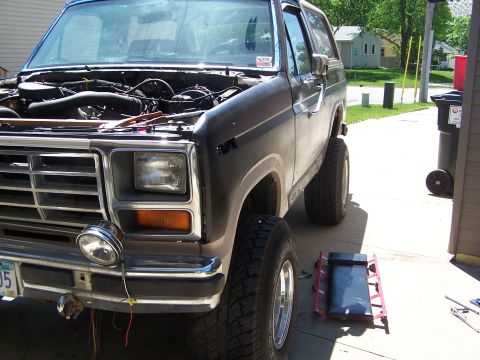 1986 Ford Bronco - Driver side done