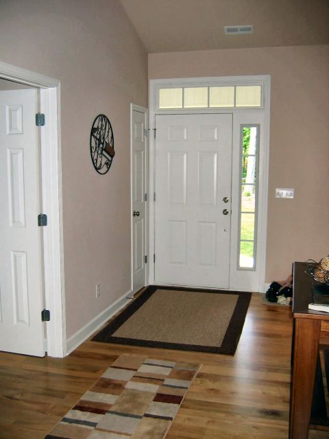 1985 Ford Crown Victoria LTD - Front Door and Foyer area, office doorway on left.