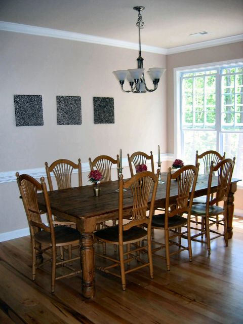 1985 Ford Crown Victoria LTD - New (to us) dining room table, seats eight.
