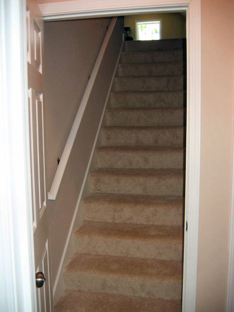 1985 Ford Crown Victoria LTD - Stairs to bonus room, in hallway.