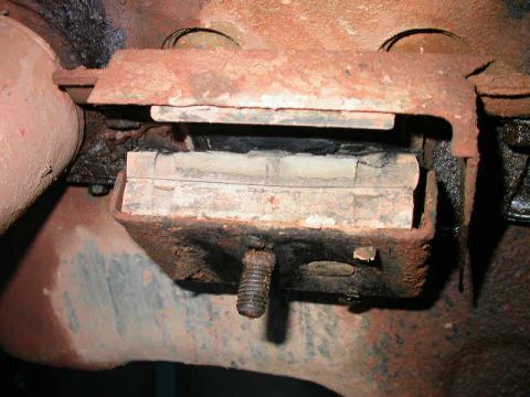 1990 Ford Bronco - Hashed motor mount