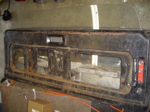 1978 Ford Bronco - Ran the glass out partway so i can unbolt it