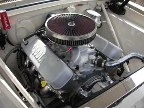 1998 Ford Crown Victoria - Custom V8 engine bay Brodix valve covers and chrome air intake.