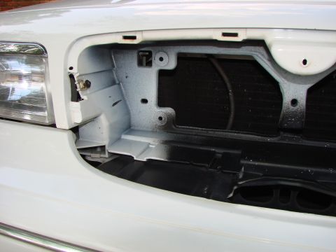 1997 Mercury Grand Marquis - Cavity before closeup
