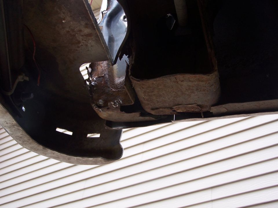 Under Bumper seam