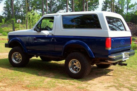 1987 Ford Bronco photo