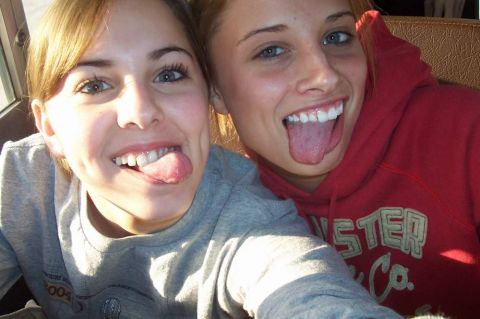 2006 Ford E350 - Girl on left, April Marie Campbell. Died May 11, 2007. Death was ruled as suicide by multiple stab wounds and slit throat. Does she look li…