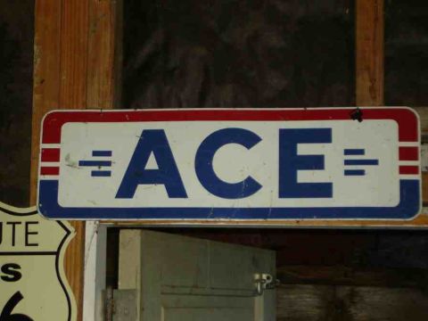 1969 Lincoln Continental - ACE tires sign?