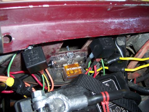 1991 Ford Bronco - The fancy fuse in the middle of the relays is for the fan. I am using a 40 amp fuse but got a 50 just in case. So far so good. I ran 8 gaug…