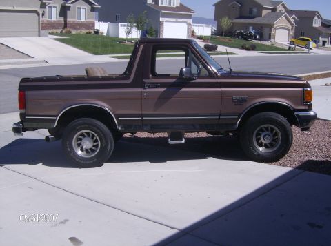 1989 Ford Bronco photo