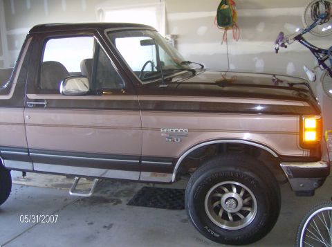 1989 Ford Bronco photo