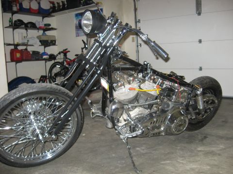 1979 Harley-Davidson FXRT Sport Glide - painting fender, gas tank, rewiring bike 2