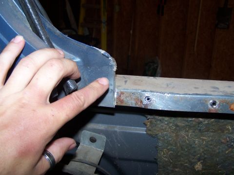 1986 Ford Bronco - Vertical Seam removal on upper rail
