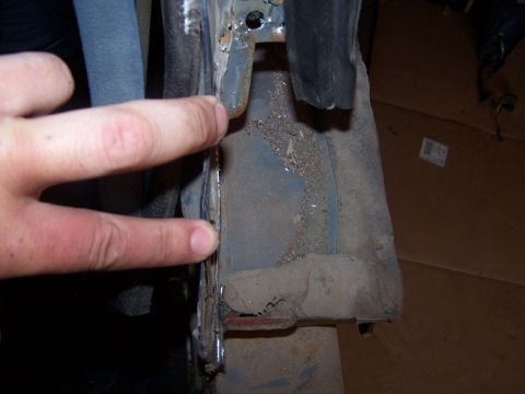 1986 Ford Bronco - Upper rail near rain gutter