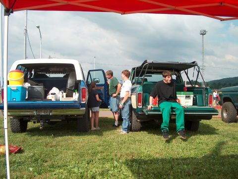 1978 Ford Bronco - Ken's and Fudnut's Broncos.