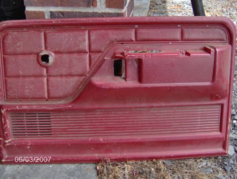 1978 Ford Bronco - pass side