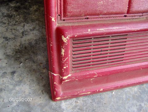 1978 Ford Bronco - pass side crack