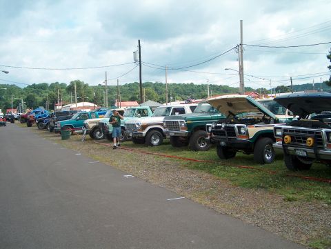 1978 Ford Bronco - The other end lined up.