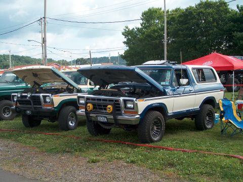 1978 Ford Bronco - Ken's and FordNut's Broncos.