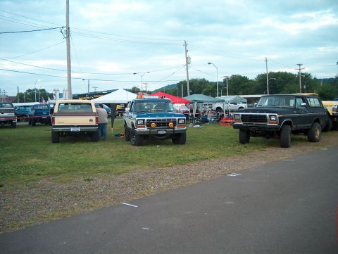 1978 Ford Bronco - Border Patrol,Ken and FenianBronco ready to head out.