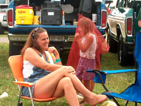 1978 Ford Bronco - Merci and her daughter having fun.