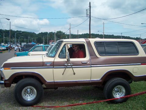 1978 Ford Bronco - Hartbeat arrives.