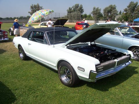 2002 Ford Mustang photo