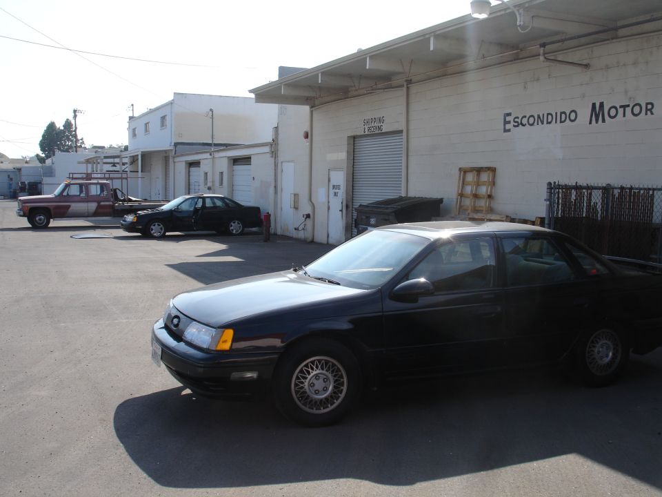 1991 Ford Taurus in 2007