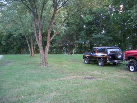1978 Ford Bronco - I was the last to leave the campground.My 1978 Custom towing my 1978 XLT.