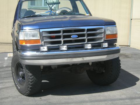 1994 Ford Bronco - front lights and rock lights.