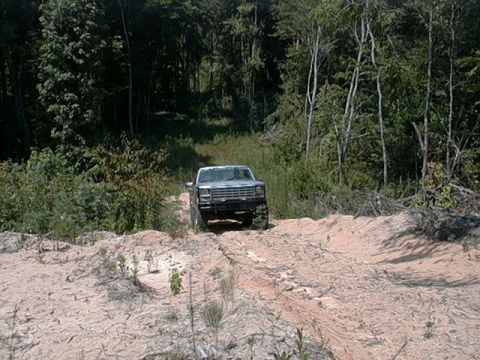 1980 Ford Bronco - almost up it