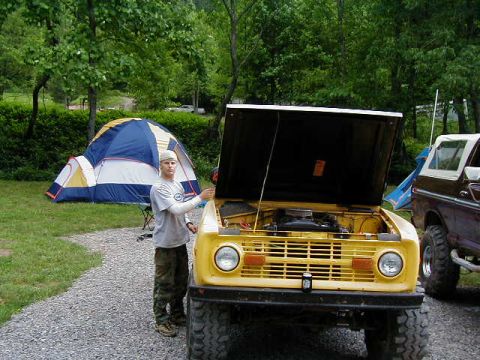 1990 Ford Bronco - Brandon getting ready for the trail