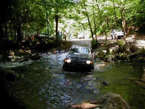 1990 Ford Bronco - Shawn Clemons crossing