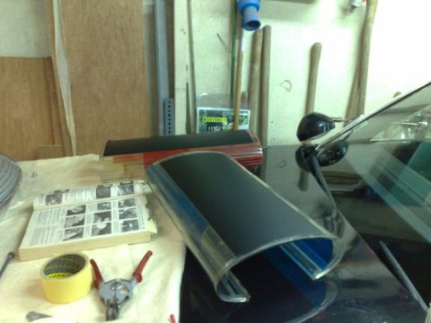1991 Ford Crown Victoria - domes painted black