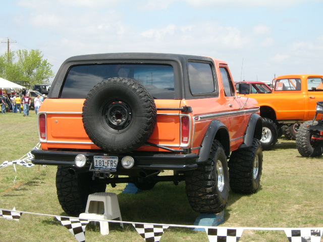 Nice orange one.It was a father and son Bronco.They parked next to us both days but never said "hello" or hung around.I didn't see it at the 2007 jambo.