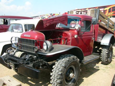 1978 Ford Bronco - Nice old Dodge.