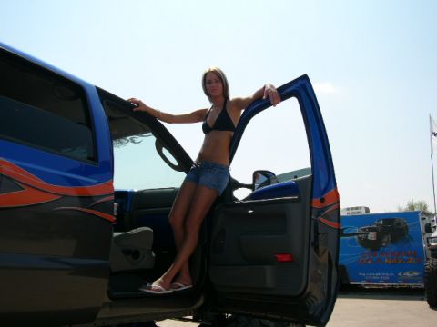 1978 Ford Bronco - The winner with her boyfriend's truck.
