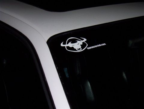1993 Ford Taurus - Sticker on windshield reads 'tauruscarclub.com' with a bull logo.