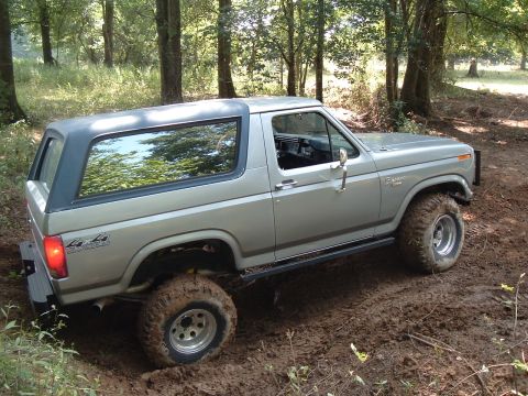 1986 Ford Bronco - Here it is with front leveling springs, 33" tires and a fresh paint job.