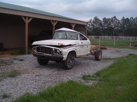 1986 Ford Bronco - Here is the donor truck for the Solid Axle Swap, a 1978 F150.