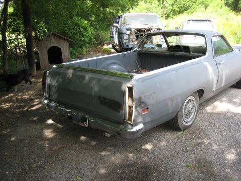 1970 Ford Ranchero - rear view -just small dent in chrome on the uuper tailgate molding & by the right taillight housing