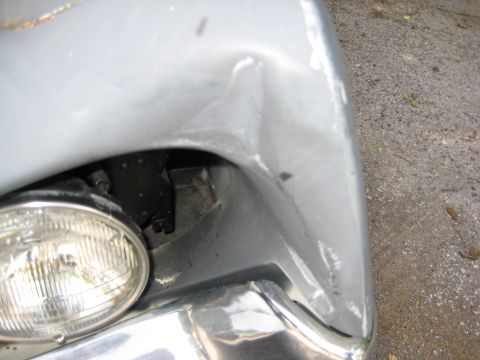 1970 Ford Ranchero - left front corner- close up of dent