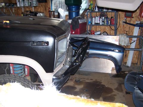 1986 Ford Bronco - Side view