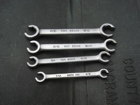 1983 Ford Bronco - these are the only way to get the cooler lines off without rounding the fittings.