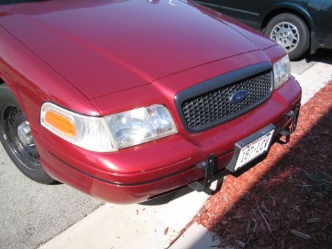 2001 Ford Crown Victoria - SIde shot