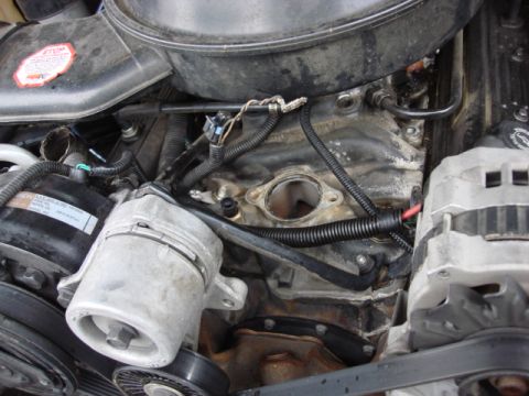 1983 Ford Bronco - to pull out the old one it taks a 9/16 wrench and out she comes. i cleaned all the parts up before restalling it.