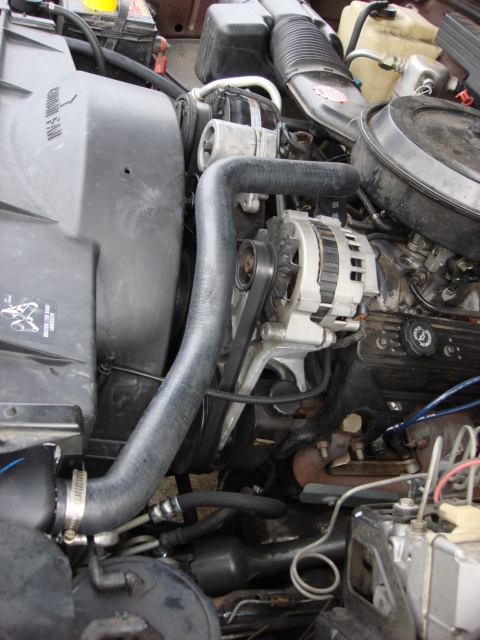 1983 Ford Bronco - here s the completed job. i reconnected the front axle vent clamp to the shroud and topped the anti freeze and oil thne ran the beast and t…