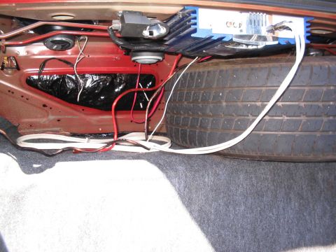 2001 Ford Crown Victoria - What's running that 10 year old 8" sub you ask? A 10 year old 200W Jensen amp. Meh, it works, and is technically free. (update) Blew the su…