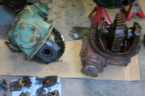 1993 Ford F-350 - Differentials, took two people in order to lift out & move them around easily. Still not that easy. PBB guesstimates 215-225 lbs, and one m…