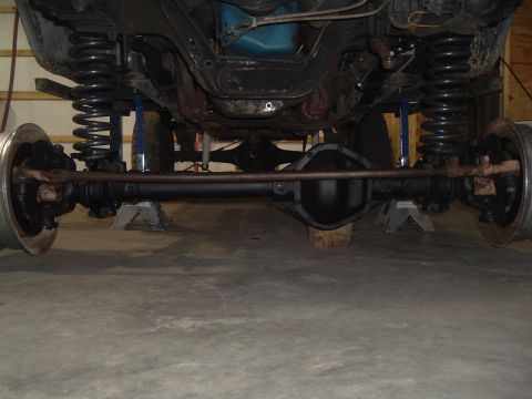 1986 Ford Bronco - Dana 44 under the bronco hanging on the coils